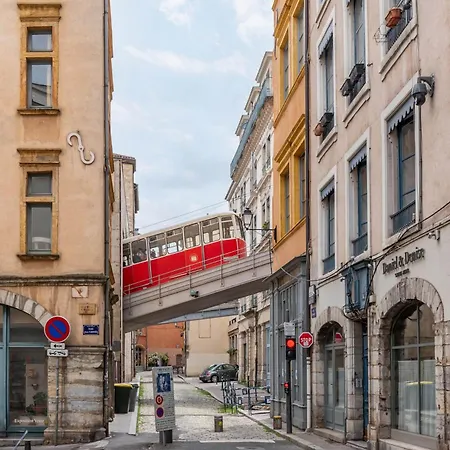 Les Balcons De Guignol Daire