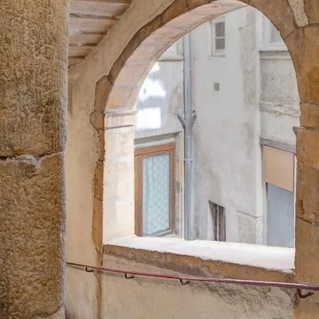Les Balcons De Guignols * Lione